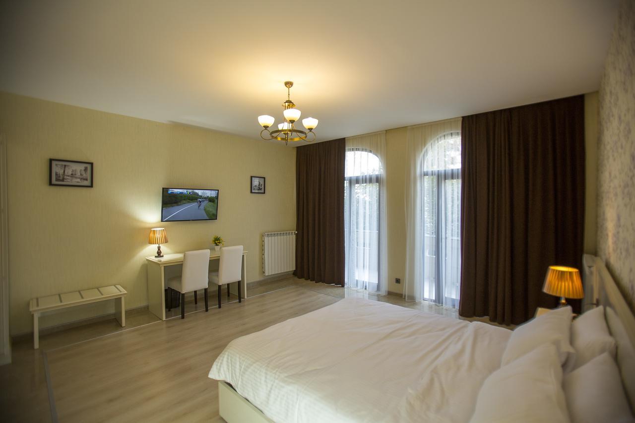 Ire Palace Batumi Exterior foto